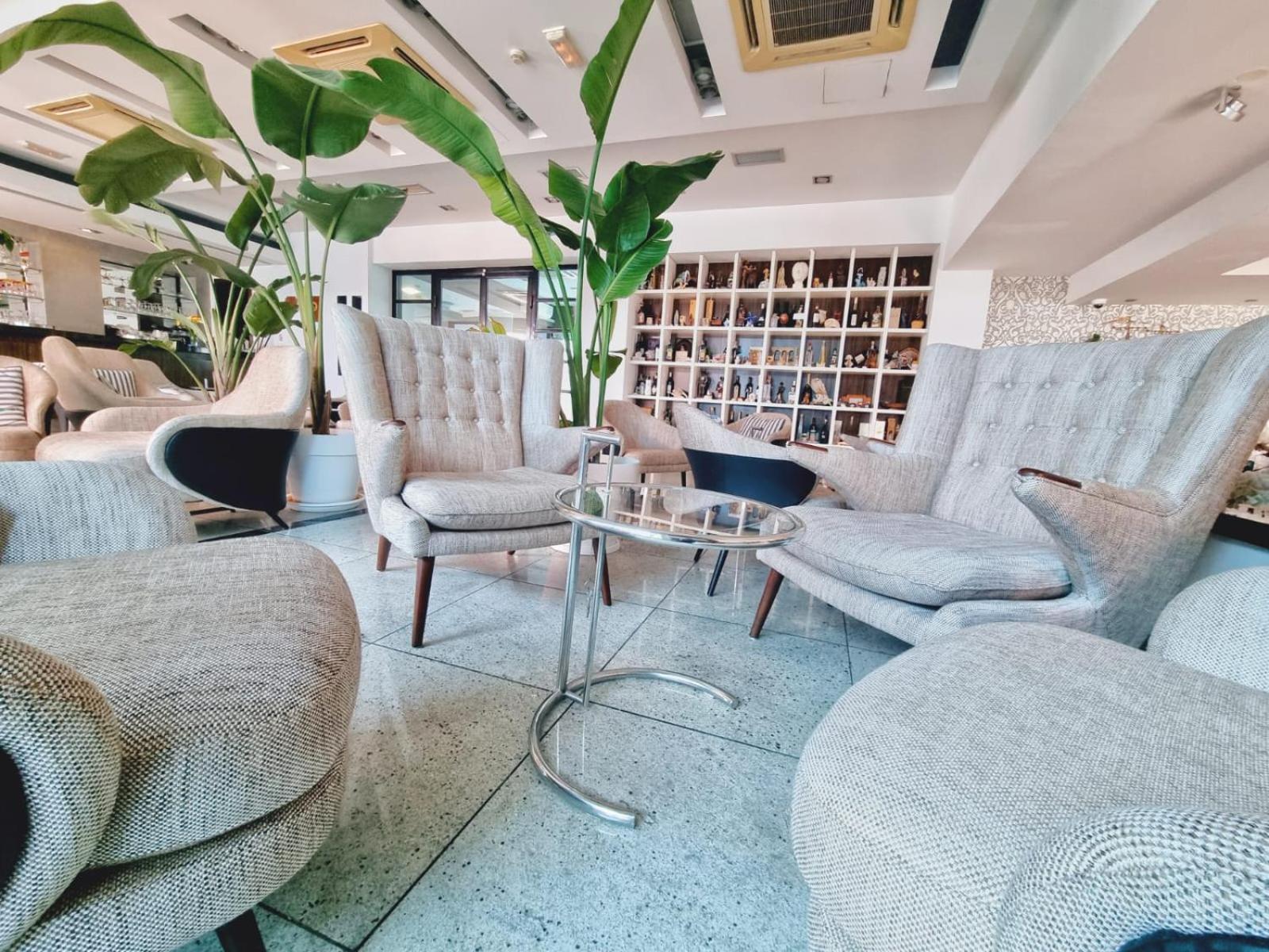 Hotel Gala Split Подстрана Екстериор снимка