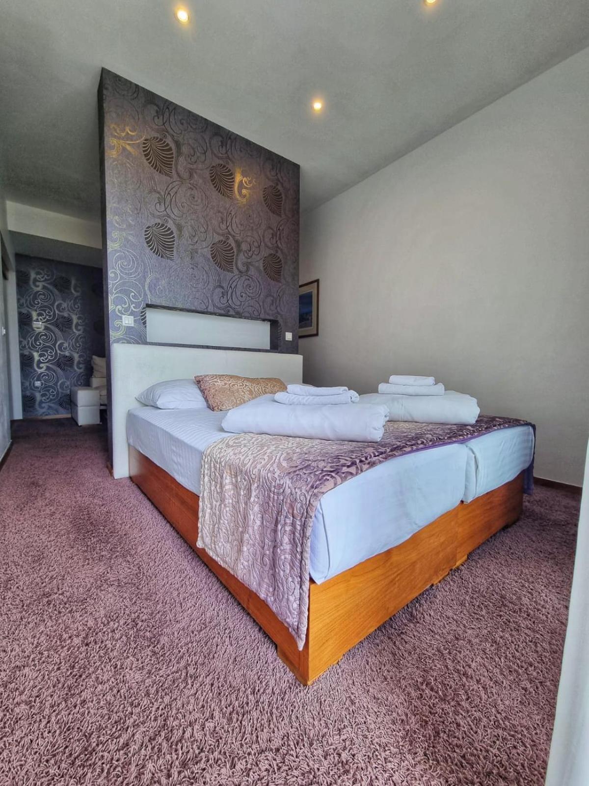 Hotel Gala Split Подстрана Екстериор снимка