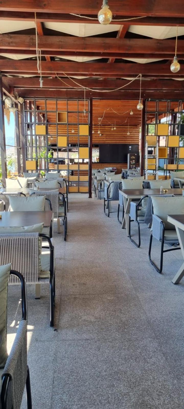 Hotel Gala Split Подстрана Екстериор снимка