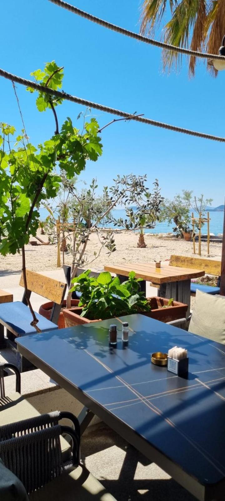 Hotel Gala Split Подстрана Екстериор снимка