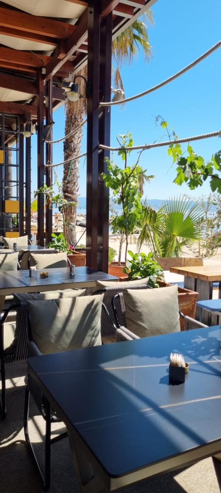 Hotel Gala Split Подстрана Екстериор снимка